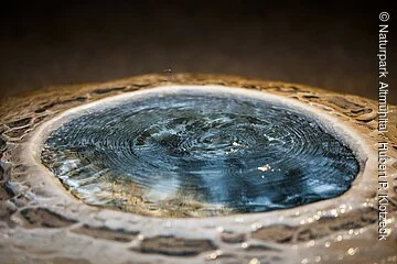 Wasserbecken der Tropsteinhöhle Schulerloch