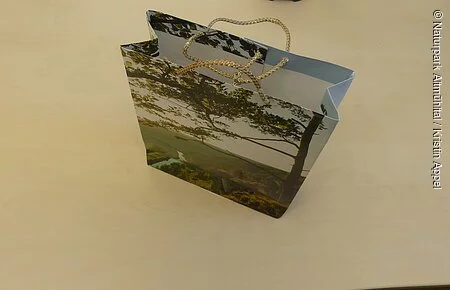 Geschenktüte aus Kalenderblättern